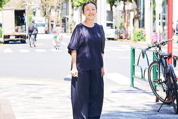 〈暮らしにとけ込む、骨董と古道具。vol.4〉骨董をどう生活で使うか──「ぴったりなのを思いつくとすごく楽しくなります」