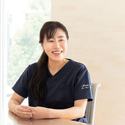 八田真理子さん──HRTにデリケートゾーンケア。更年期の不調をこうしてのりこえました