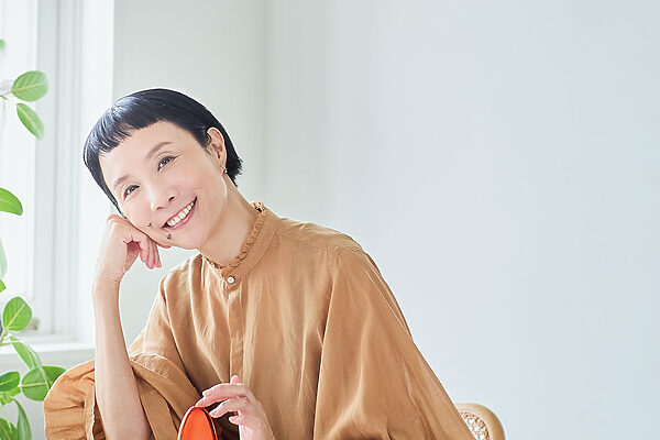 いつもご機嫌なはなさんの、セラムで叶える大人の素肌ケア