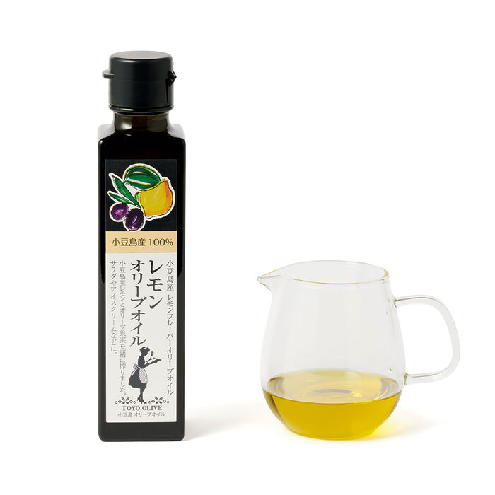 【手みやげをひとつ】東洋オリーブ「小豆島産レモンオリーブオイル」──フードコーディネーター、料理家・こてらみやさん推薦