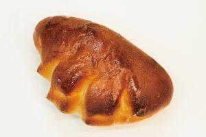 ［クリームパン］110円　 素朴な味のカスタードクリームは 口に入れると、なぜかほっとする。