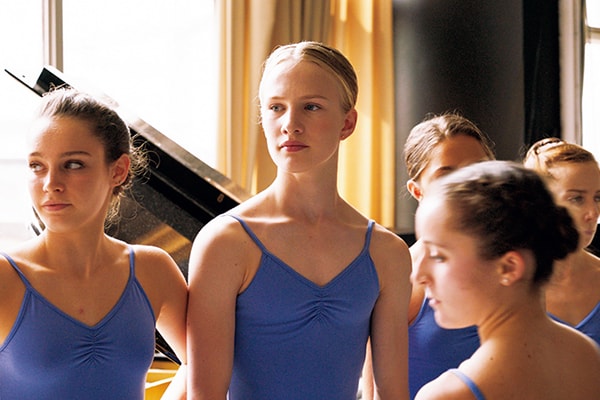 心揺さぶられる、美しい“アイデンティティ”探し。映画『Girl／ガール』