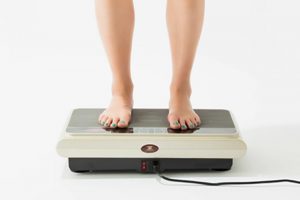 振動速度、時間をリモコンか本体のタッチパネルで簡単に操作可能。