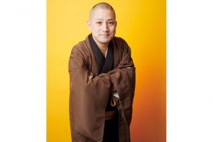 春風亭一之輔（しゅんぷうていいちのすけ）2012年に21人抜きの抜擢という異例の真打昇進を果たした。古典落語を斬新にアレンジして、独自のスタイルを確立。最もチケットの取りにくい、若手真打の筆頭格。撮影・キッチンミノル