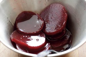 長尾智子さんに聞く、サラダをごちそうに変える、味や盛り付けのひと工夫。