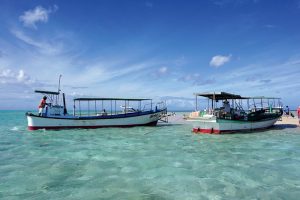 フェリーで向かった与論島旅行。青い海にも感激。